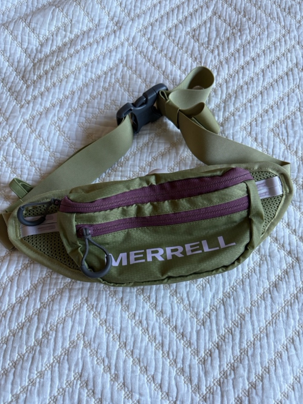 Merrell Olive Green and Maroon Belt Bag